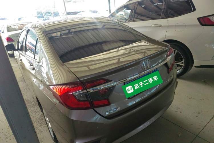 Used Honda Greiz 2016 1.5L Manual Classic Edition