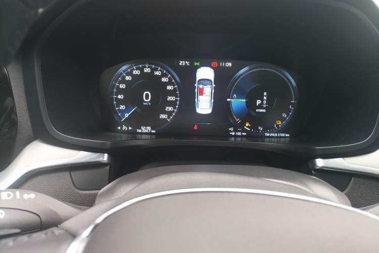 Used Volvo S60 New Energy 2022 T8 eDrive Hybrid All-Wheel Drive Smart Luxury Edition Instrument Cluster