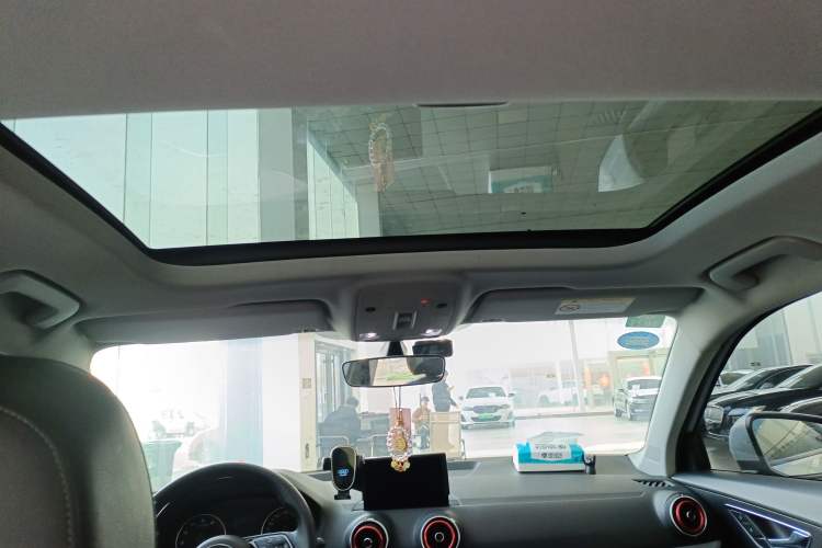 Used Audi Q2L 2018 35 TFSI Fashionable & Elegant Version China VI Emission Standard