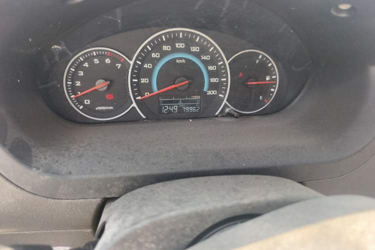 Used Wuling Rongguang V 2016 1.5L Standard Version
