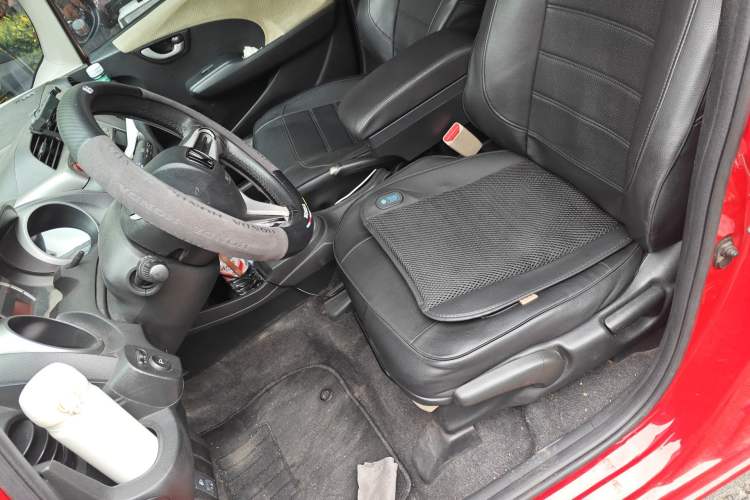 Used Honda Fit 2011 1.3L manual Comfort version Left Front Seat