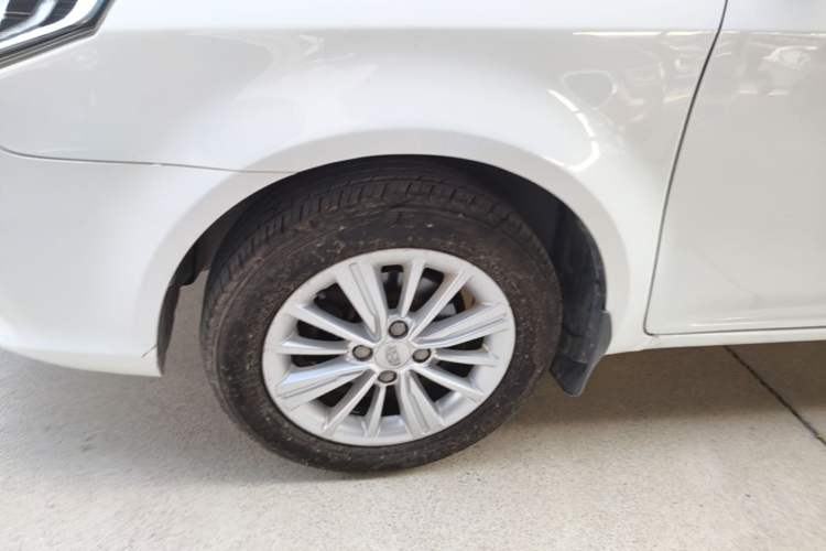 Used Geely Auto Diamond 2016 1.5L Manual Elite Edition
