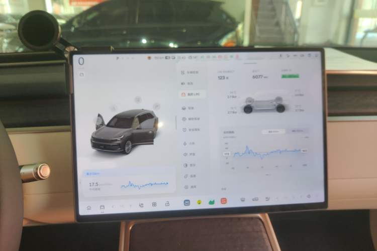 Used ONVO Luxeed L90 2025 Model—Ultra Six-Seater Version