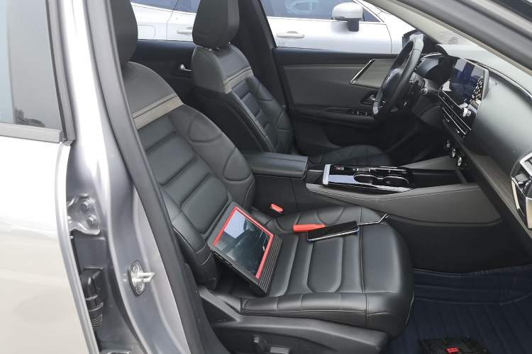 Used Citroen C5 X 2021 1.6T Enjoy the Extraordinary Right Front Seat