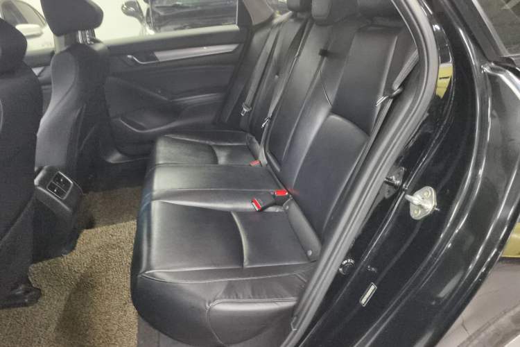 Used Honda Accord 2018 260TURBO Elite Edition China VI Left Rear Seat
