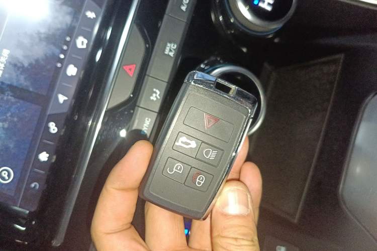 Used Jaguar E-PACE 2018 P250 S China VI
