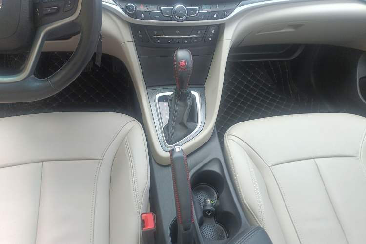 Used Buick GT 2019 15T Dual-Clutch Connected Elite Model China VI