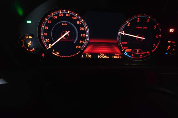 Used BMW 3 Series GT 2019 320i M Sport Night Edition Odometer Close Up