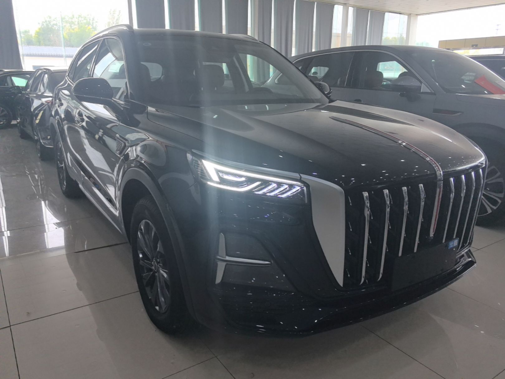 Hongqi HS5 2025 2.0T Two-Wheel Drive Flagship Pro Edition - Chinese Trim Xiang — снимка 3