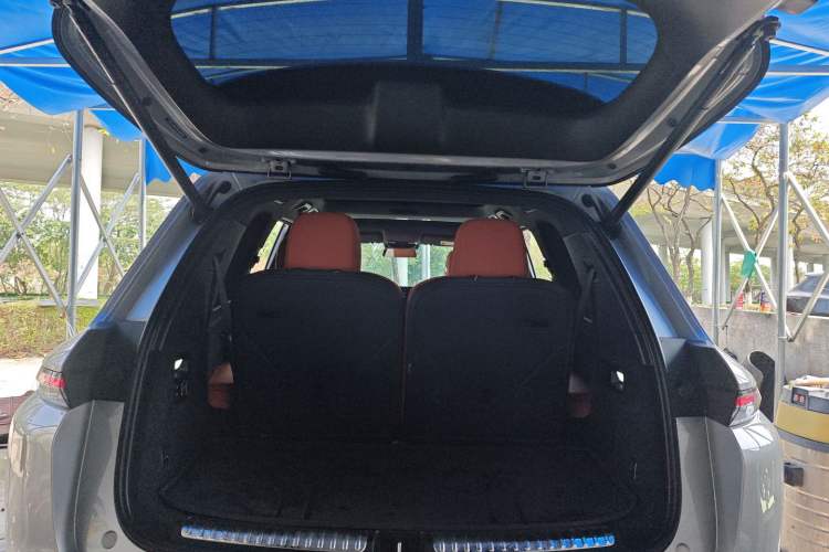 Used Li Auto L8 2023 Pro Model