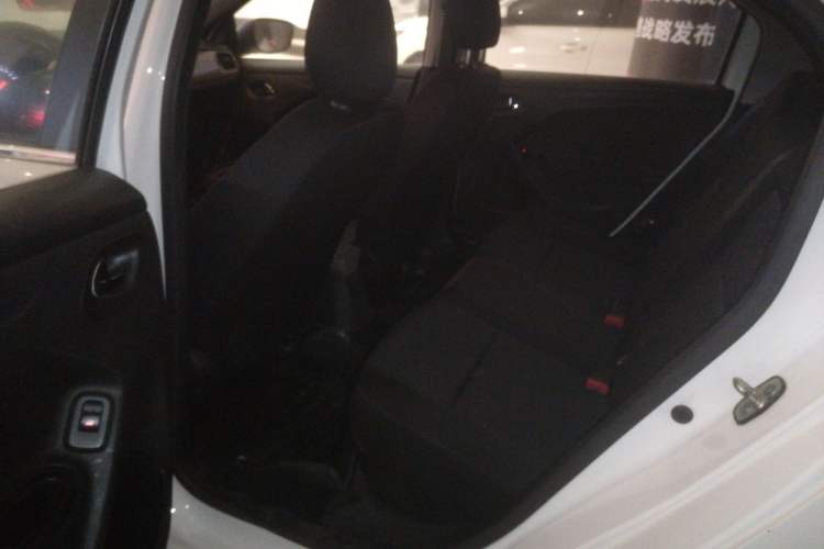 Used Citroen Elysee 2015 Zhishang Edition 1.6L Manual Fashion Model
