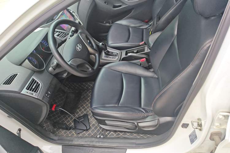 Used Hyundai Elantra (5th Generation / Langdong) 2016 1.6L Automatic Smart Version Left Front Seat