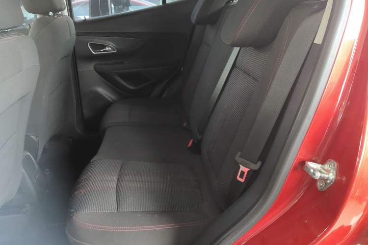 Used Buick Encore 2015 1.4T Automatic Two-Wheel Drive Urban Elite Version