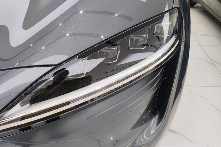 Used Hima Luxeed R7 2024 Pure Electric 667km Pro