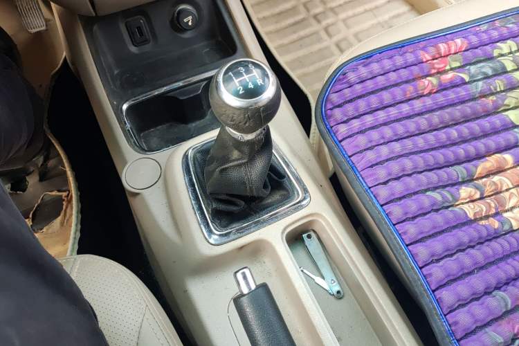 Used Jinbei 750 2016 1.5L Flagship Edition