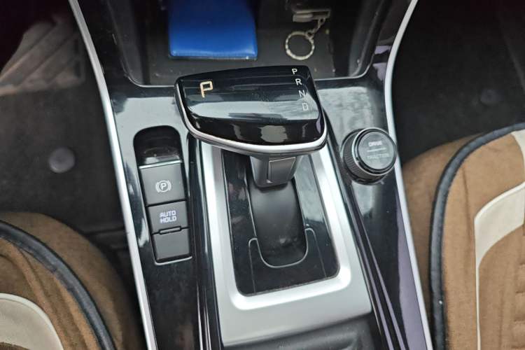 Used Kia KX3 2021 1.5L CVT Trend Edition Gear Lever