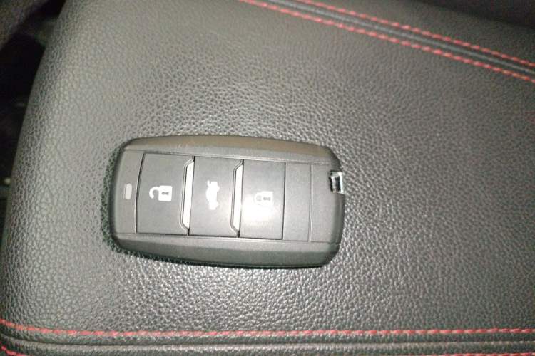 Used CHANGAN CS75 2017 Shangkui Edition 1.5T Automatic Fengyue Model
