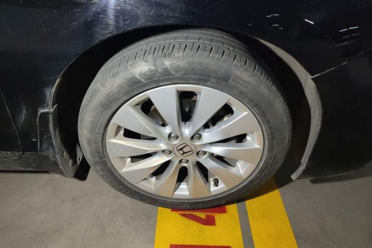 Used Honda Accord 2014 2.4L EX Luxury Edition Right Front Wheel Hub