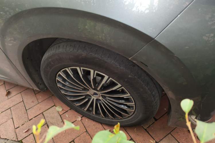 Used Denza D9 2024 DM-i 1050 Luxury Model