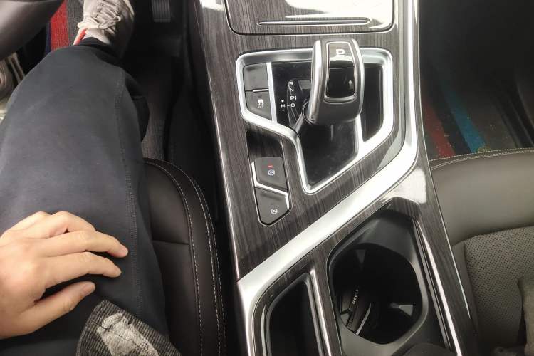 Used Geely Auto Jiajie 2021 1.8TD DCT Luxury Model Gear Lever
