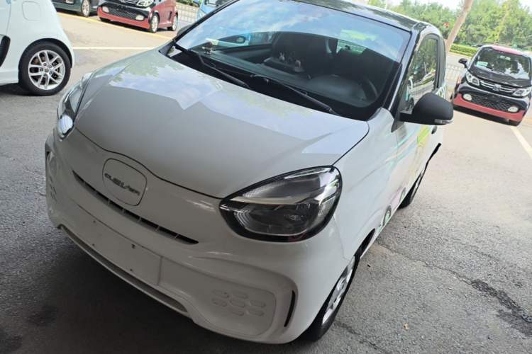 Used Roewe Clever 2021 302 km New Four-Seater Super-Efficient Version