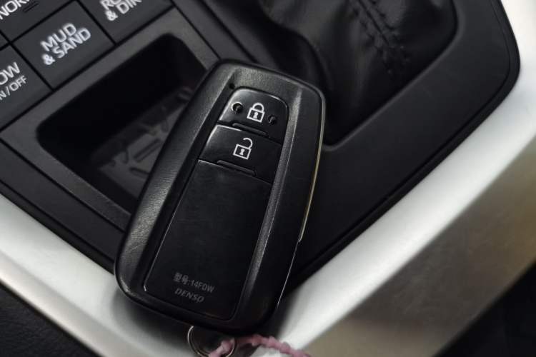 Used Toyota Wildlander 2023 2.0L CVT Four-Wheel Drive Luxury PLUS Edition
