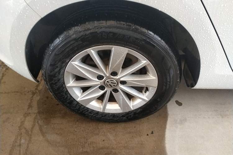 Used Volkswagen Golf 2016 1.6L Automatic Fashion Model