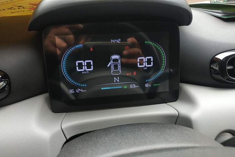 Used Leapmotor T03 2023 200 Lite Edition Instrument Cluster