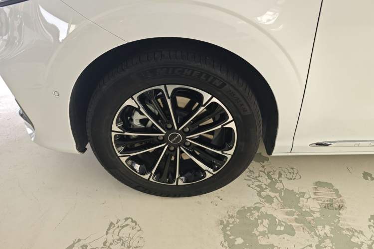 Used Roewe iMAX8 2021 400TGI Supreme Series Ultimate Edition
