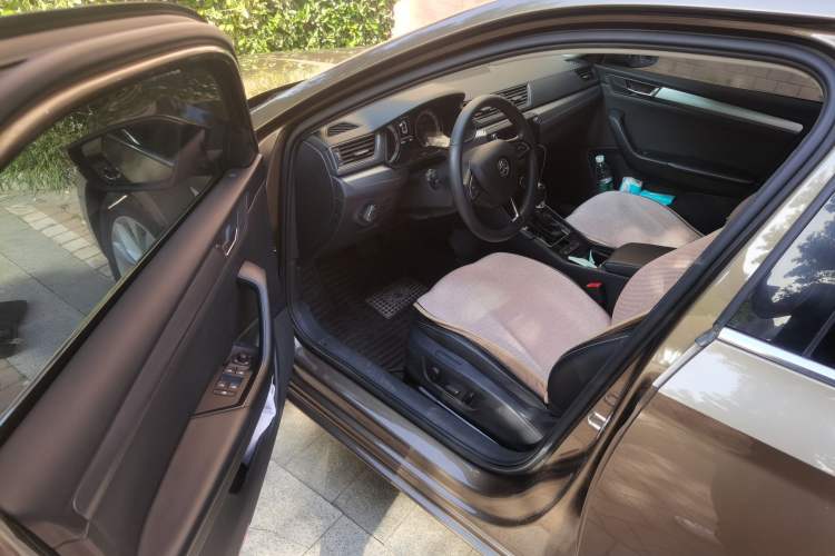 Used Skoda Superb 2018 TSI280 DSG Comfort Edition China V Standard Driver Seat