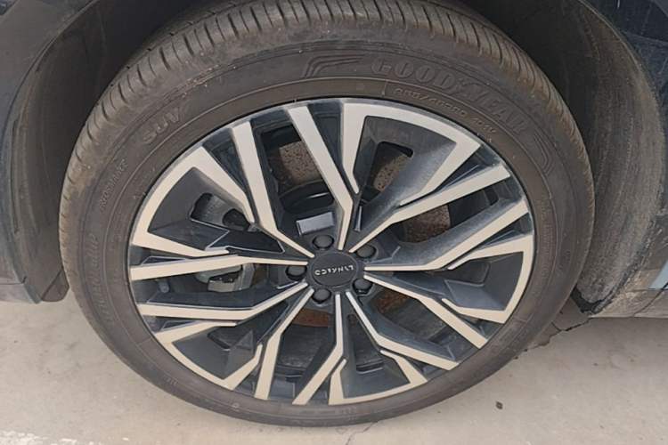 Used Lynk & Co 08 EM-P 2026 Model 210 Four-Wheel Drive Performance Ultra H7