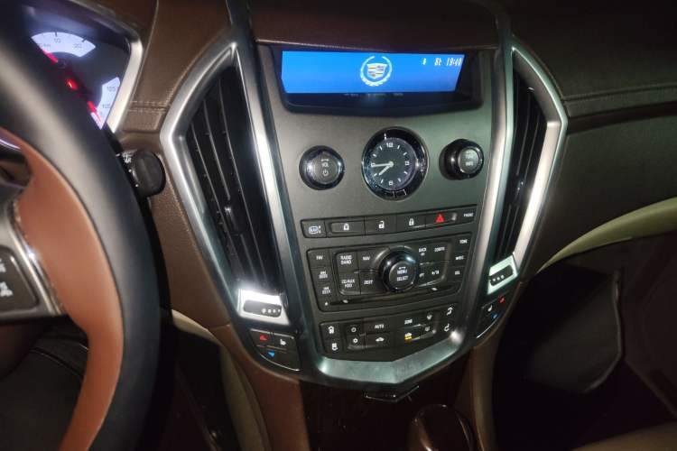 Used Cadillac SRX 2013 3.0L Leading Model