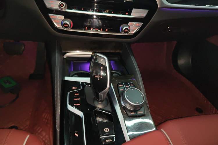 Used BMW 5 Series 2021 525Li Luxury Package Gear Lever