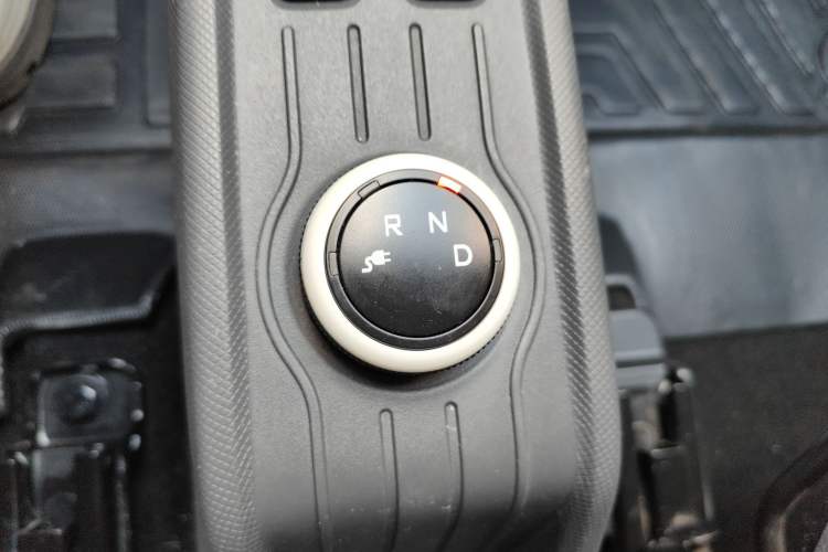 Used Wuling Hongguang MINIEV 2021 Macaron Premium Model – Lithium Iron Phosphate