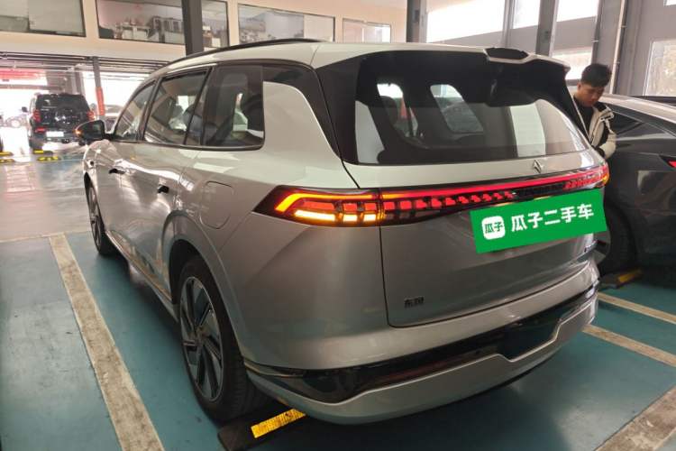 Used Dongfeng eπ eπ008 2024 210Max Range-Extended Version 6 Seats
