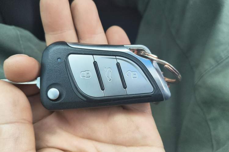 Used Chevrolet Malibu 2014 2.0L Automatic Luxury Edition Vehicle Key