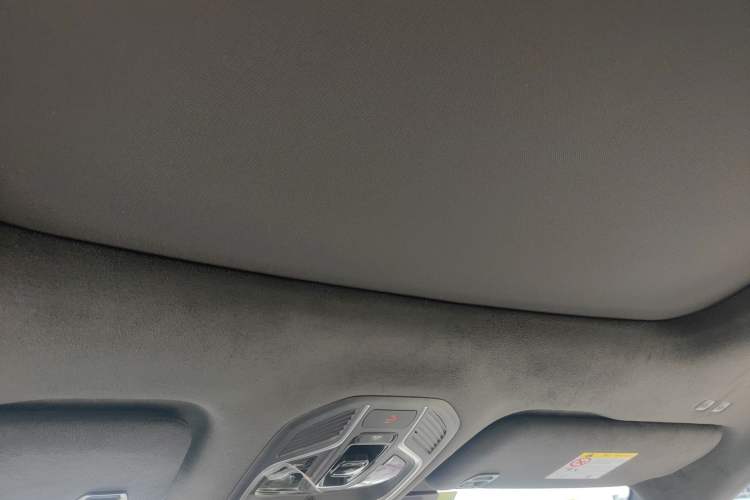 Used Geely Auto Monjaro L 2021 2.0TD High-Power Automatic All-Wheel-Drive Flagship Version Headliner