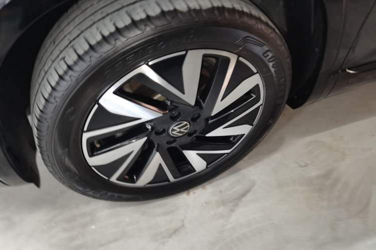 Used Volkswagen Tayron 2023 330TSI Two-Wheel-Drive R-Line High-Energy Version