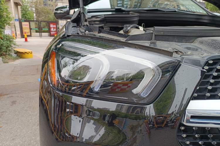 Used Mercedes-Benz GLE  Right Front Headlight