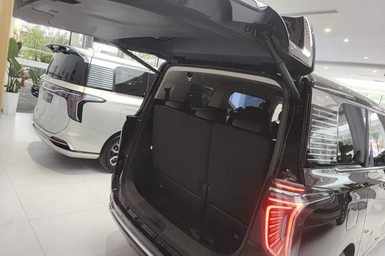 Used Hongqi HQ9 PHEV 2024 2.0T Four-Wheel Drive Luxury Edition