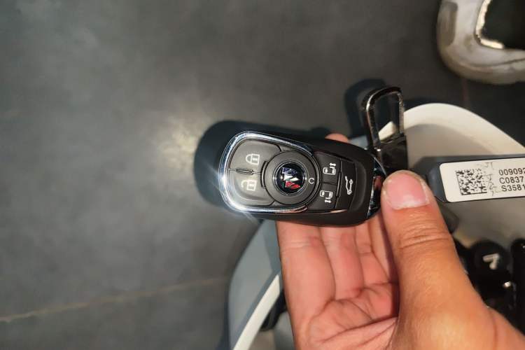 Used Buick GL8 2022 Avenir Avia Four-Seat Prestige Edition Vehicle Key