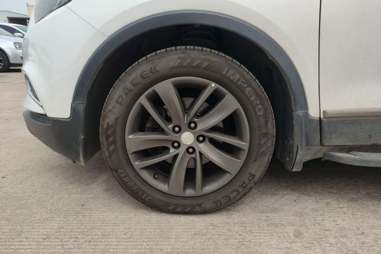 Used Buick Encore 2016 18T Automatic Two-Wheel Drive Urban Leading Edition Left Front Wheel Hub