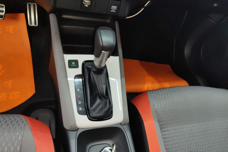 Used Honda LIFE 2021 1.5L CVT SPORT Heartbeat Edition
