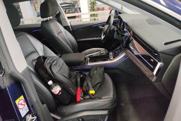 Used Audi Q8 2019 55 TFSI Luxury Dynamic Model
