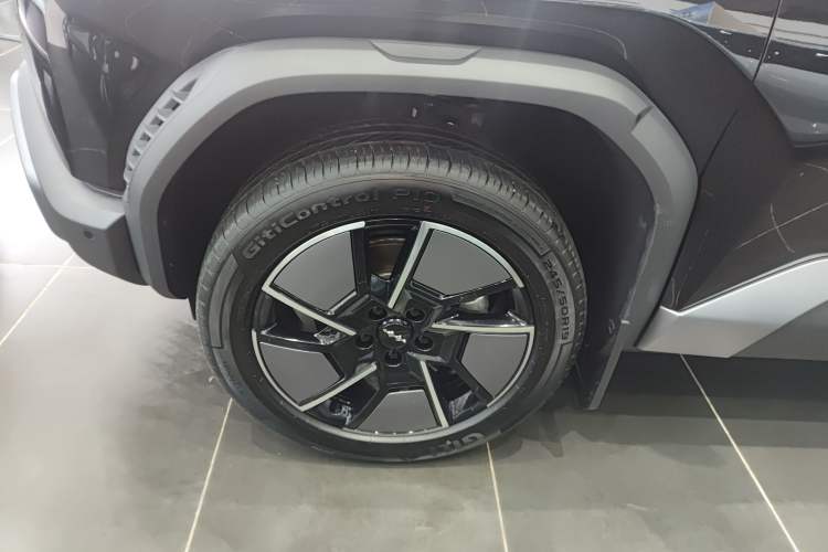 Used Formula Leopard Titanium 3 2025 501 km All-Wheel Drive Intelligent Driving Max Edition