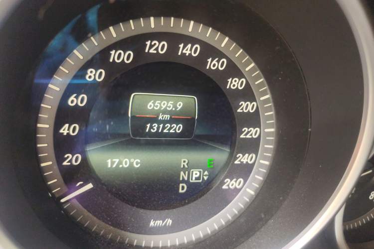 Used Mercedes-Benz E-Class 2015 E 200 L
