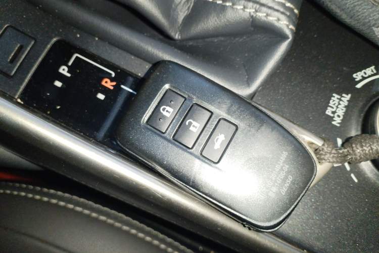 Used Lexus IS 2017 300 Leading Edition
