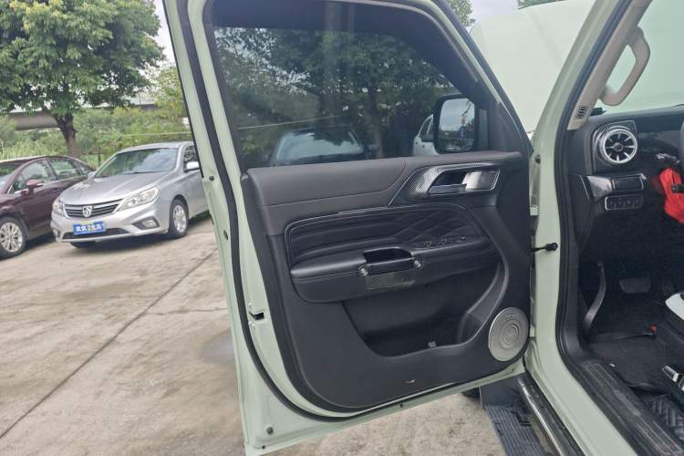 Used Tank 300 2021 City Edition 2.0T—Truly Stylish
