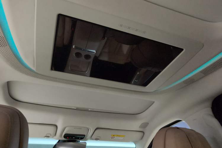 Used XPeng X9 2024 702 Ultra-Long Range Max
