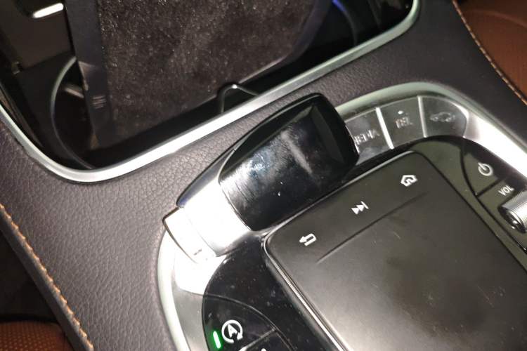 Used Mercedes-Benz S-Class 2019 S 320 L
